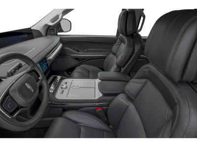 2025 Lincoln NAVIGATOR Base