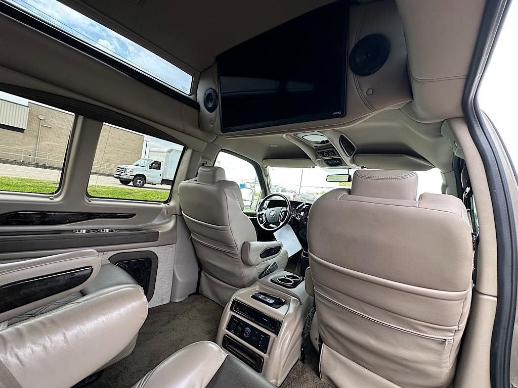 2023 Chevrolet Express Cargo 2500 WT