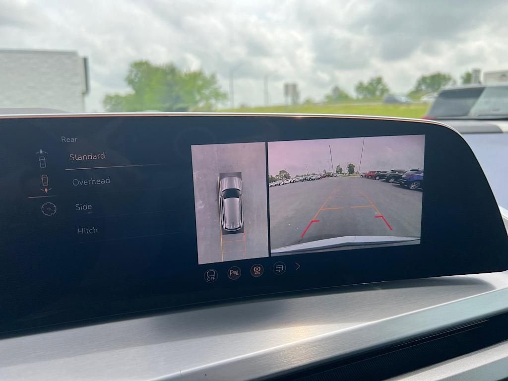 2026 Cadillac VISTIQ Premium Luxury