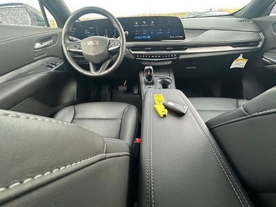 2025 Cadillac XT4 Premium Luxury