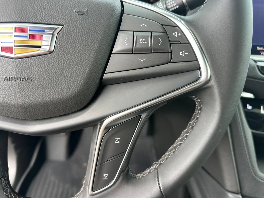 2026 Cadillac XT5 Luxury