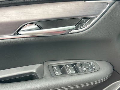 2026 Cadillac XT5 Luxury