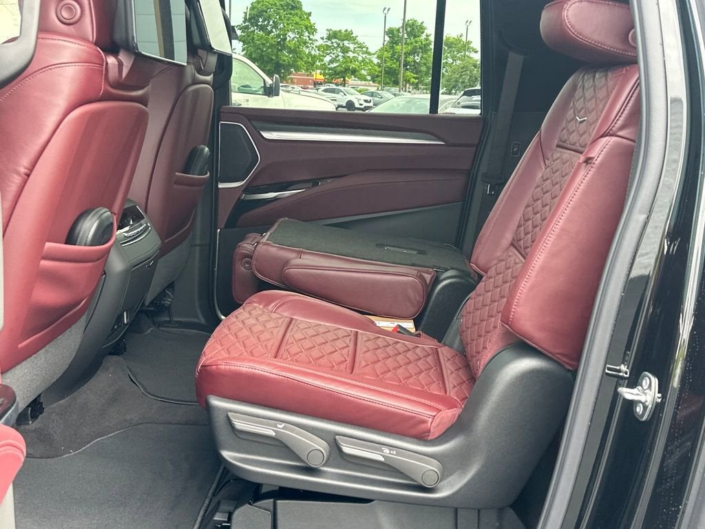 2026 Cadillac Escalade ESV Sport